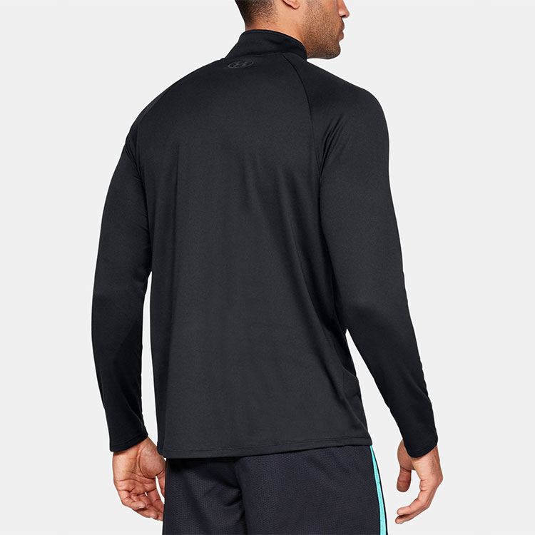 Under Armour T
