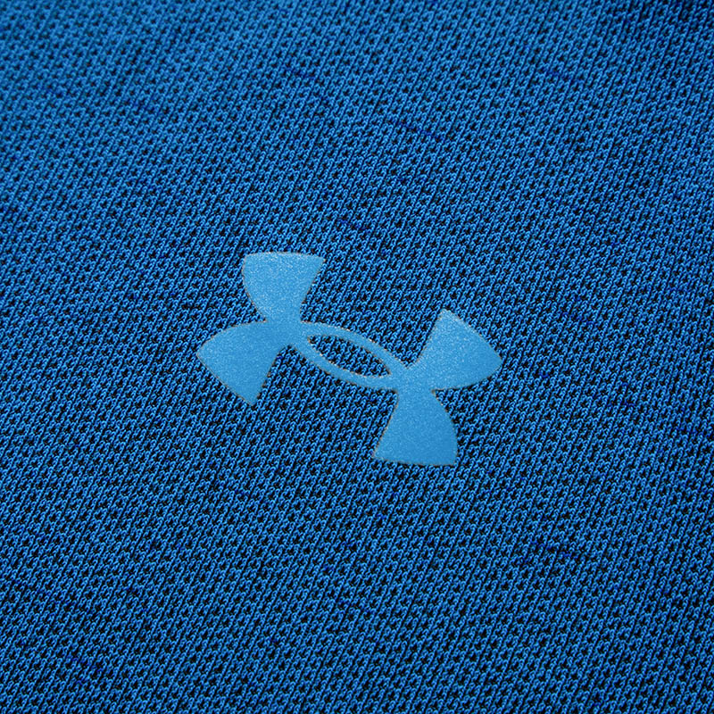 Under Armour T