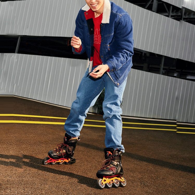 Levis Red