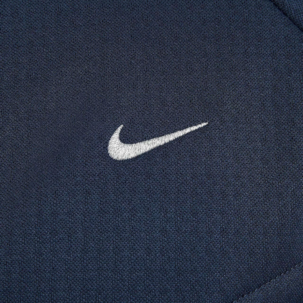 Nike Therma-FIT logo