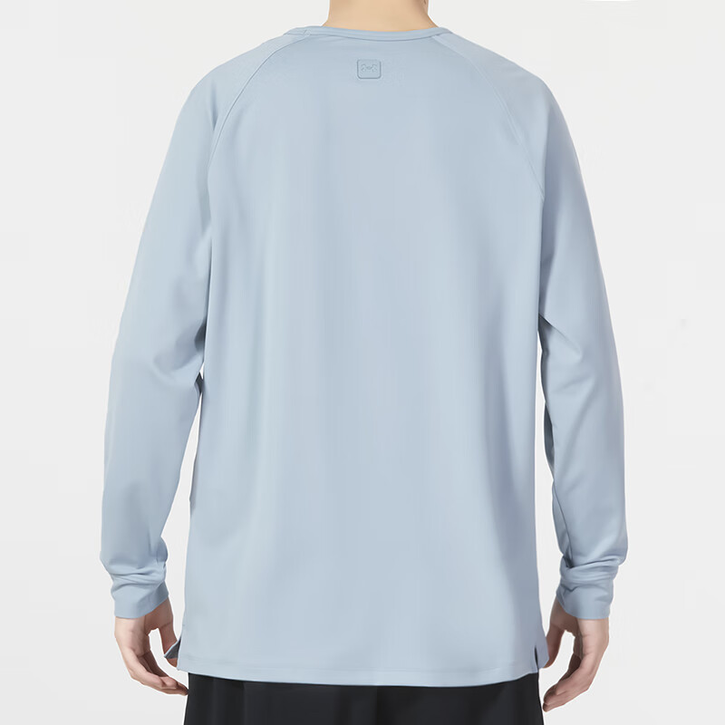 Under Armour T