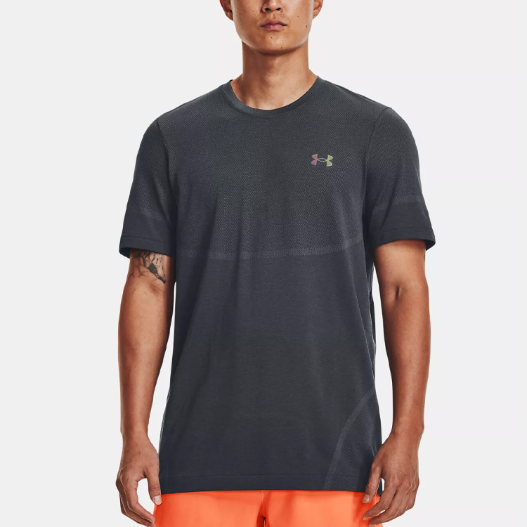 Under Armour T