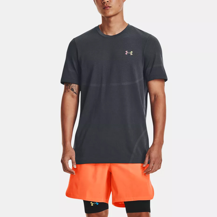 Under Armour T