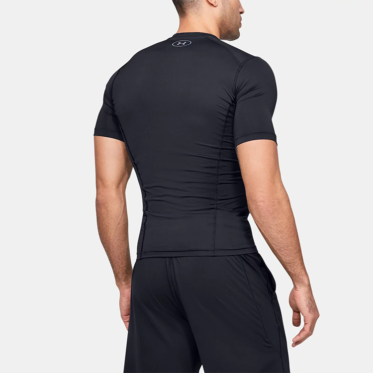 Under Armour T
