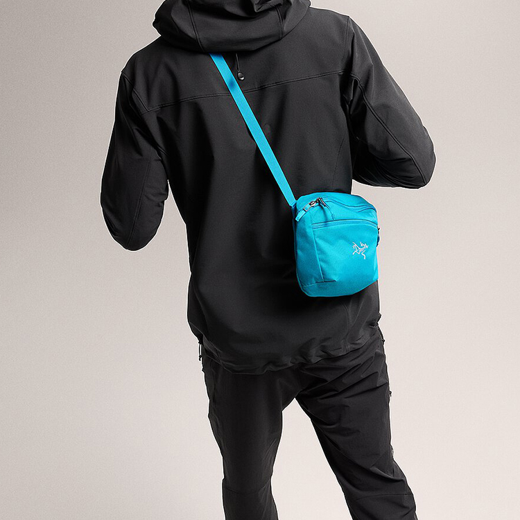 Arcteryx Mantis 2 Logo
