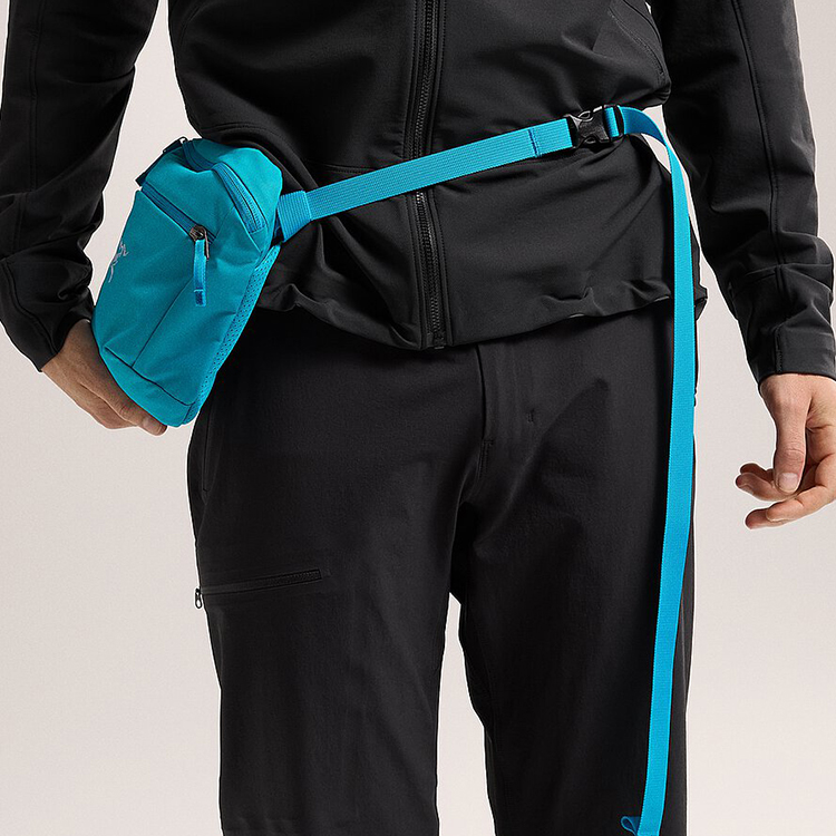 Arcteryx Mantis 2 Logo