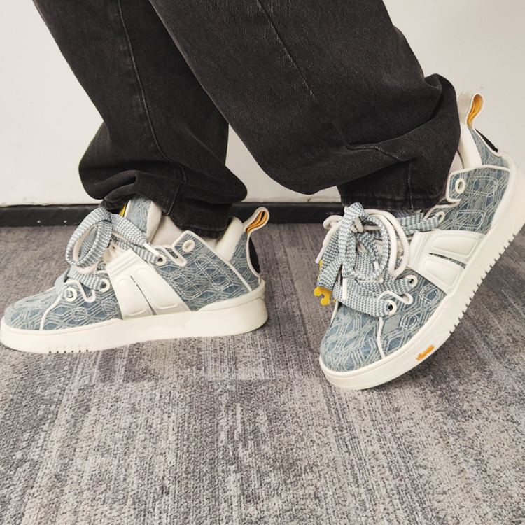 SPONGEBOB SQUAREPANTS x Palladium Pallablast ST SPSB