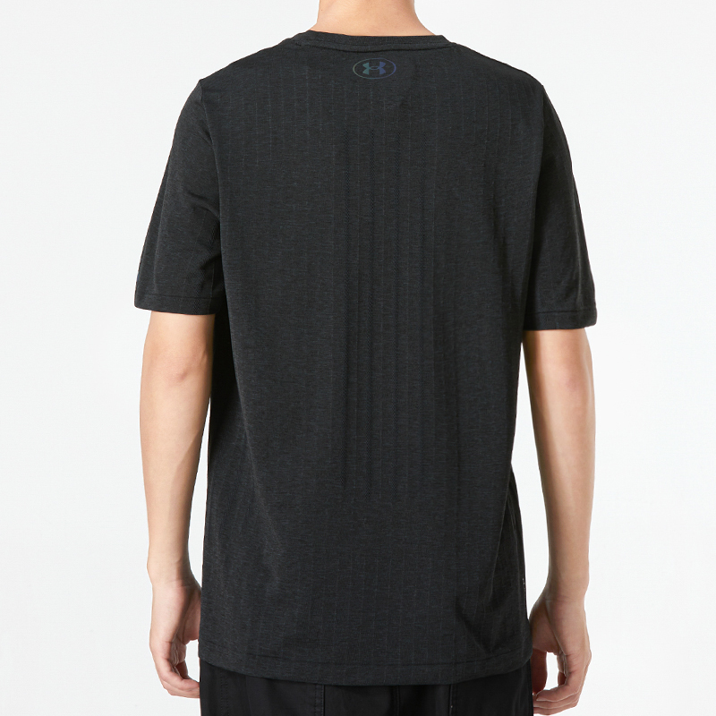 Under Armour T