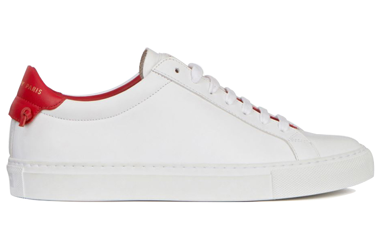 GIVENCHY