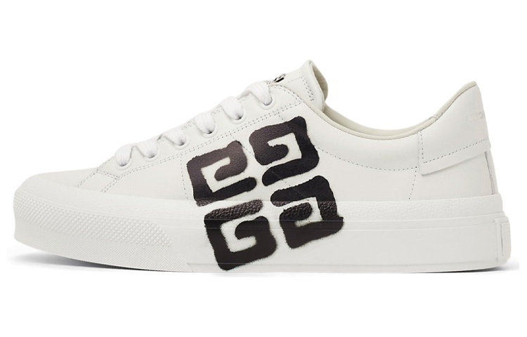 GIVENCHY