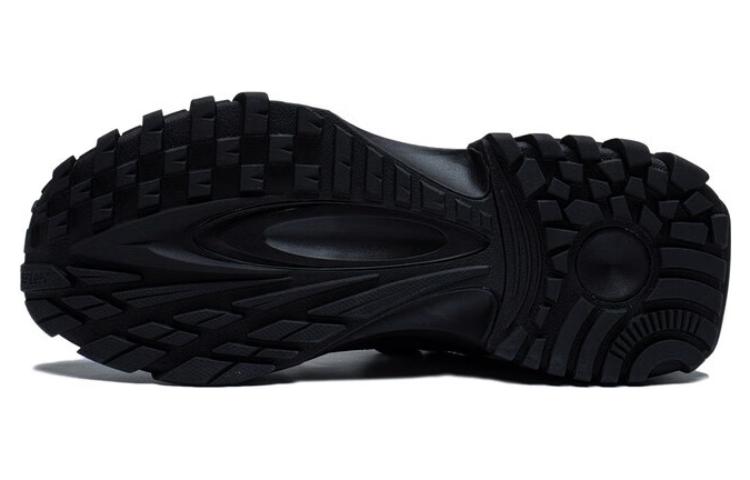 LiNing CF V2