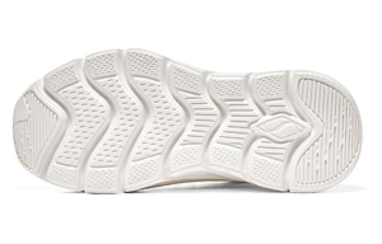 Skechers Street
