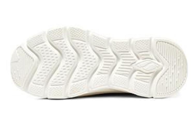 Skechers Street