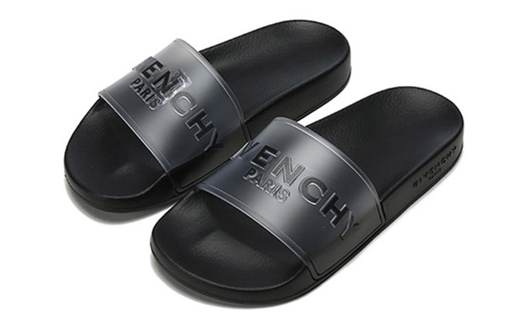GIVENCHY