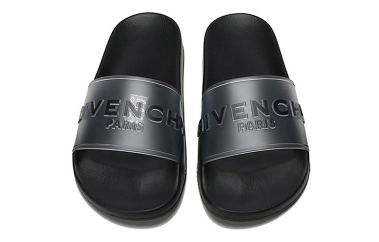 GIVENCHY