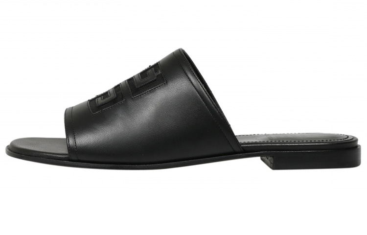 GIVENCHY