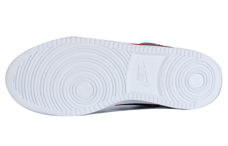 Nike Court Borough low