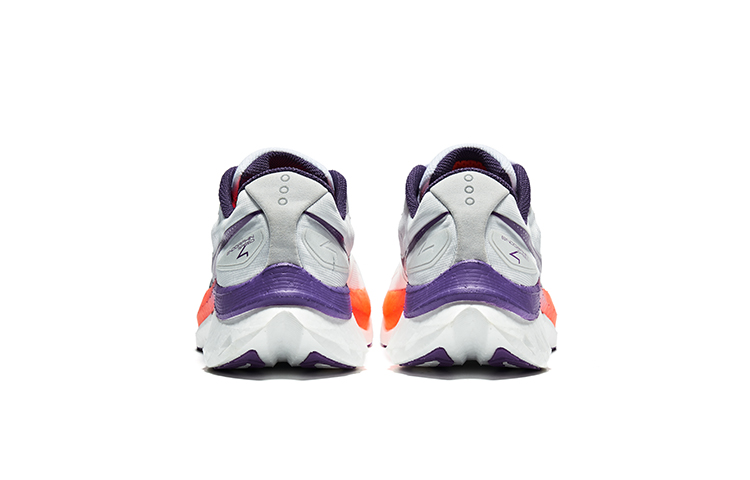 Saucony Endorphin Speed 4