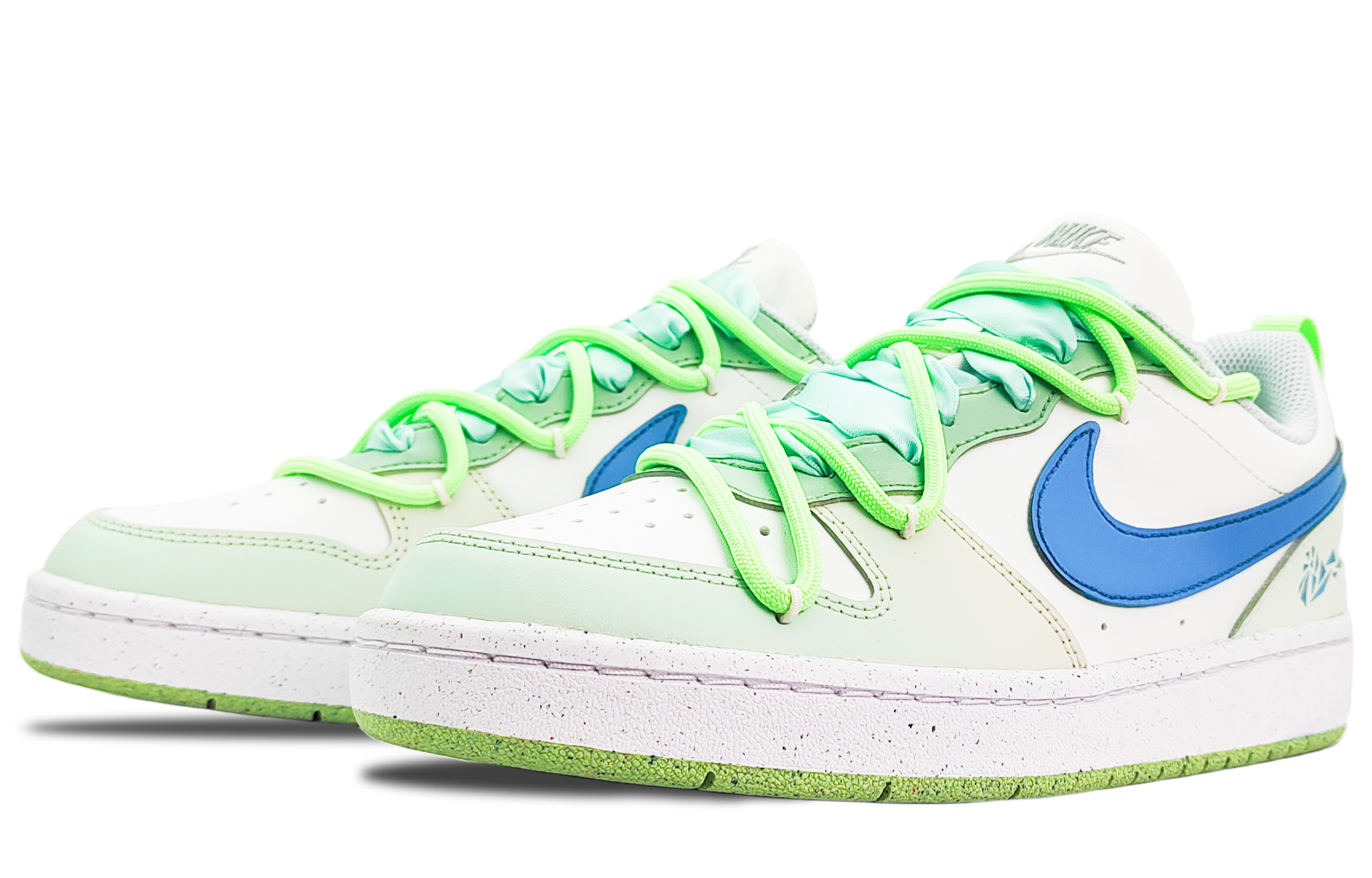 Nike Court Borough Low