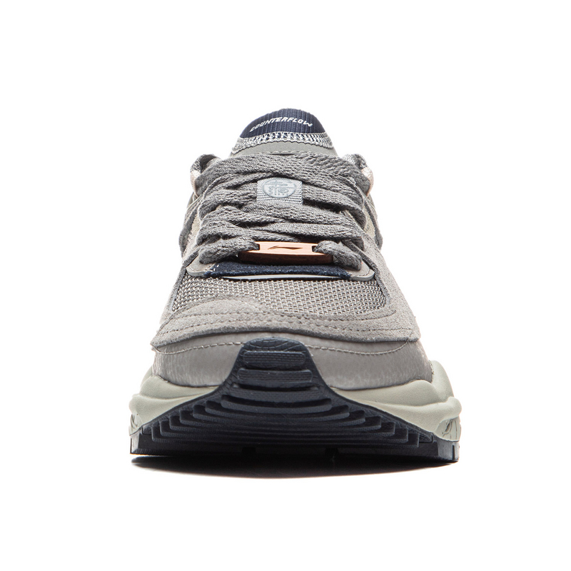 LiNing CF V4