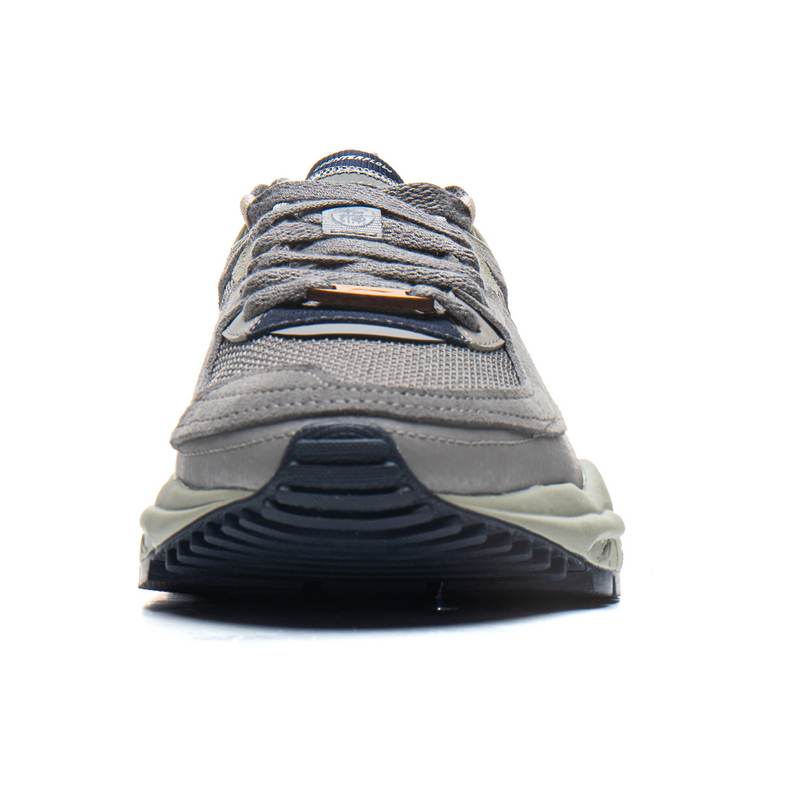 LiNing CF V4