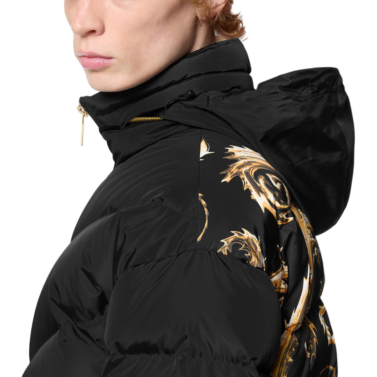 VERSACE JEANS COUTURE Logo