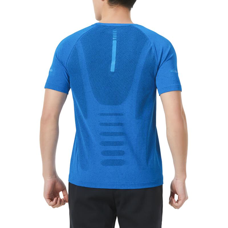 Under Armour T