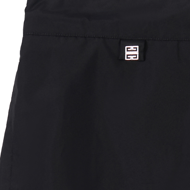 Givenchy FW22 Logo