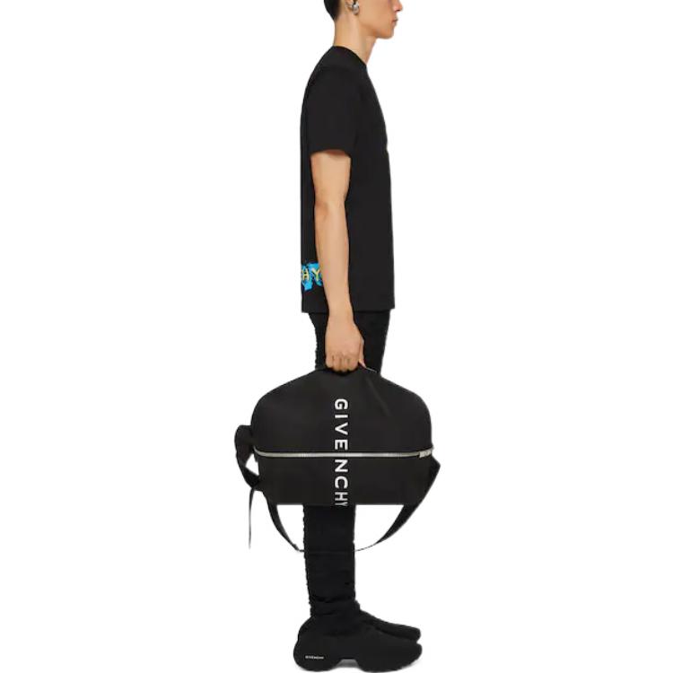Givenchy SS22 T
