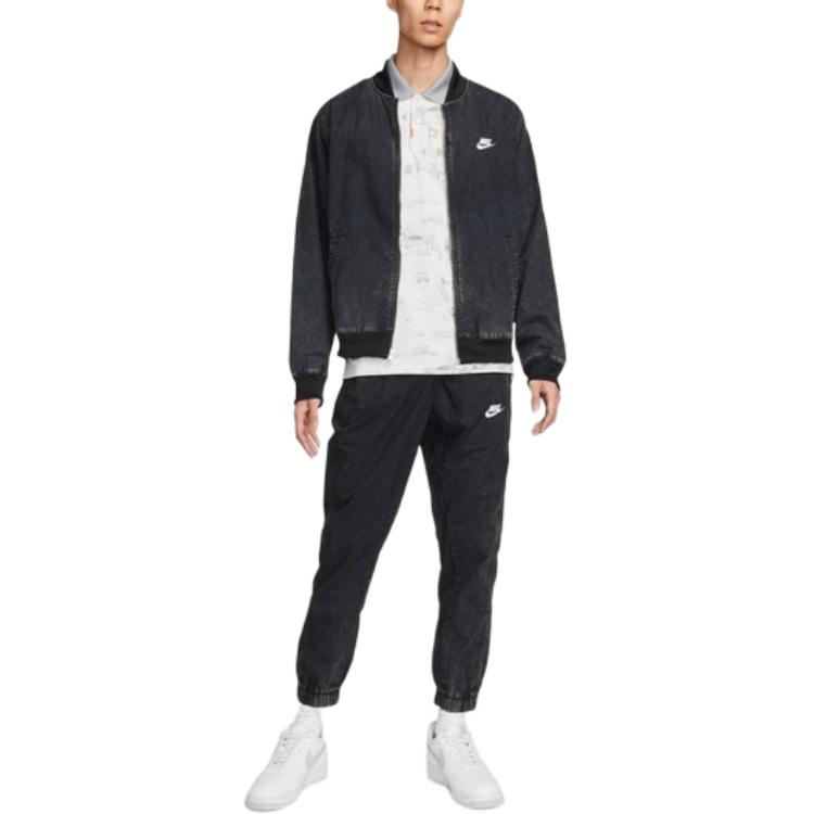 Nike Sportswear Club+ Logo