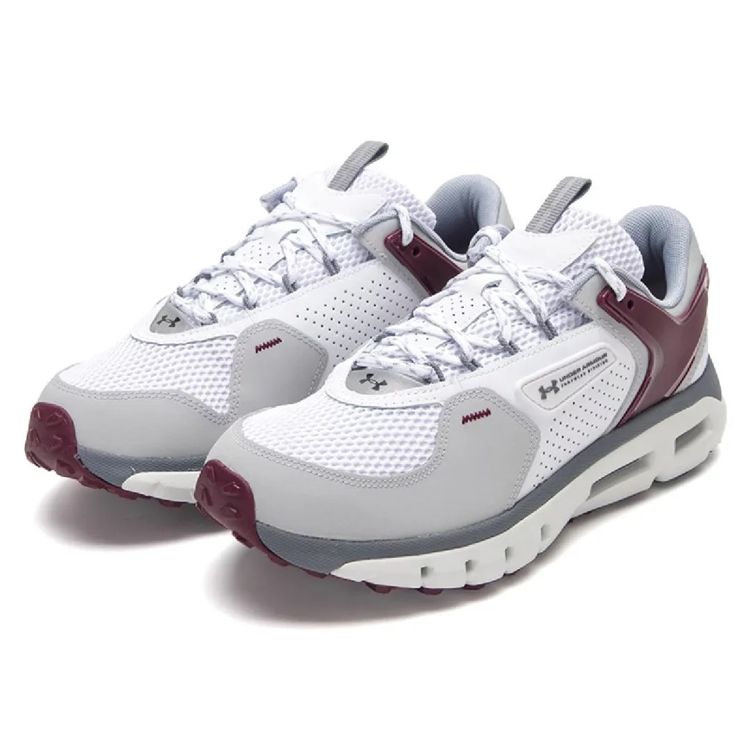 Under Armour Summit Trek