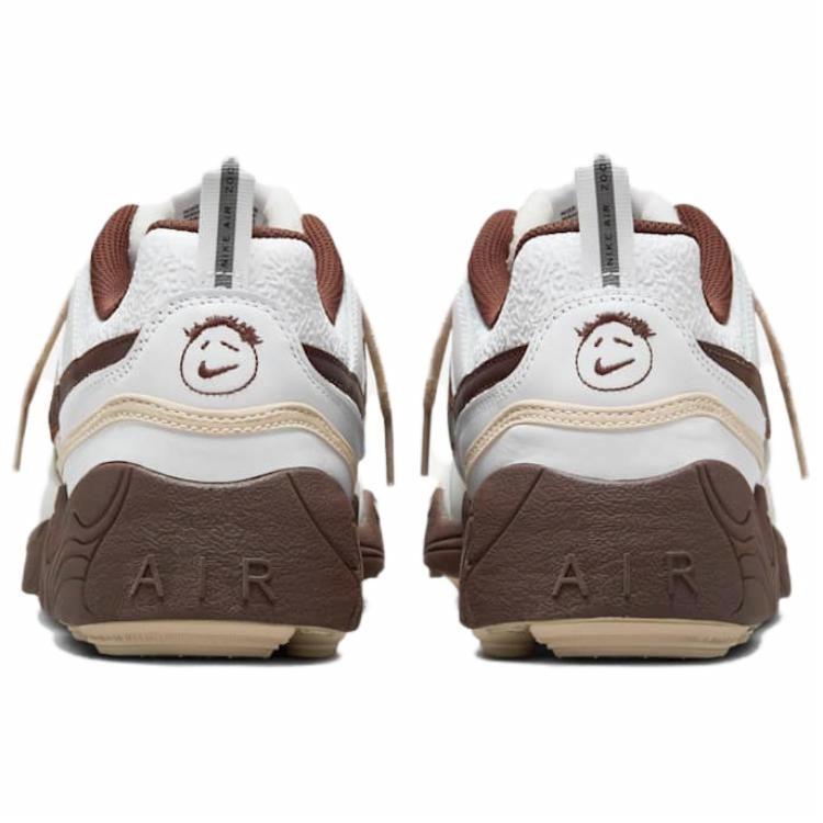Travis Scott x Nike ZOOM Field JAXX WhiteLight Chocolate