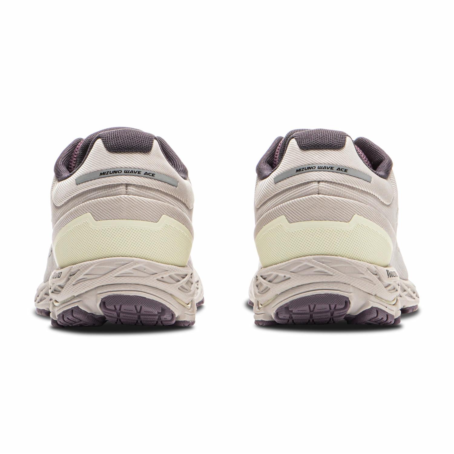Mizuno WAVE ACE