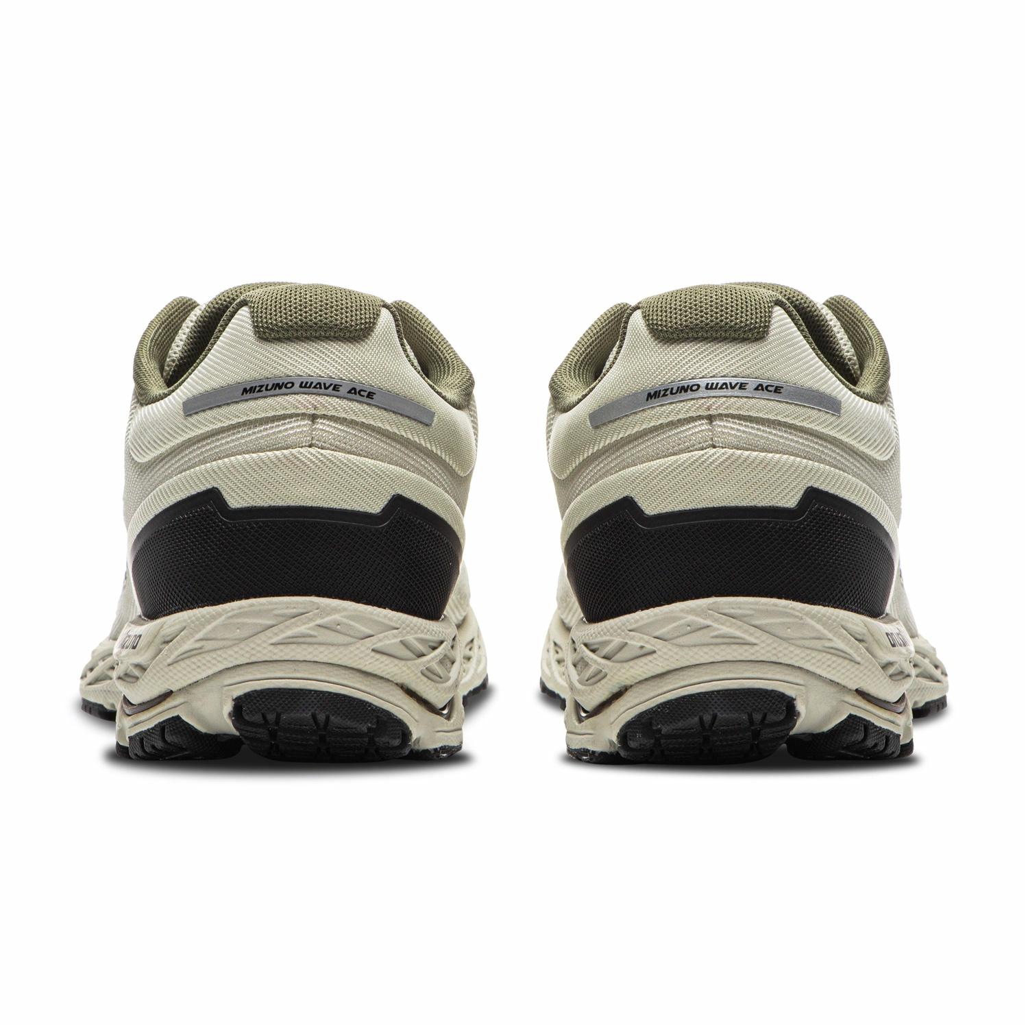 Mizuno WAVE ACE