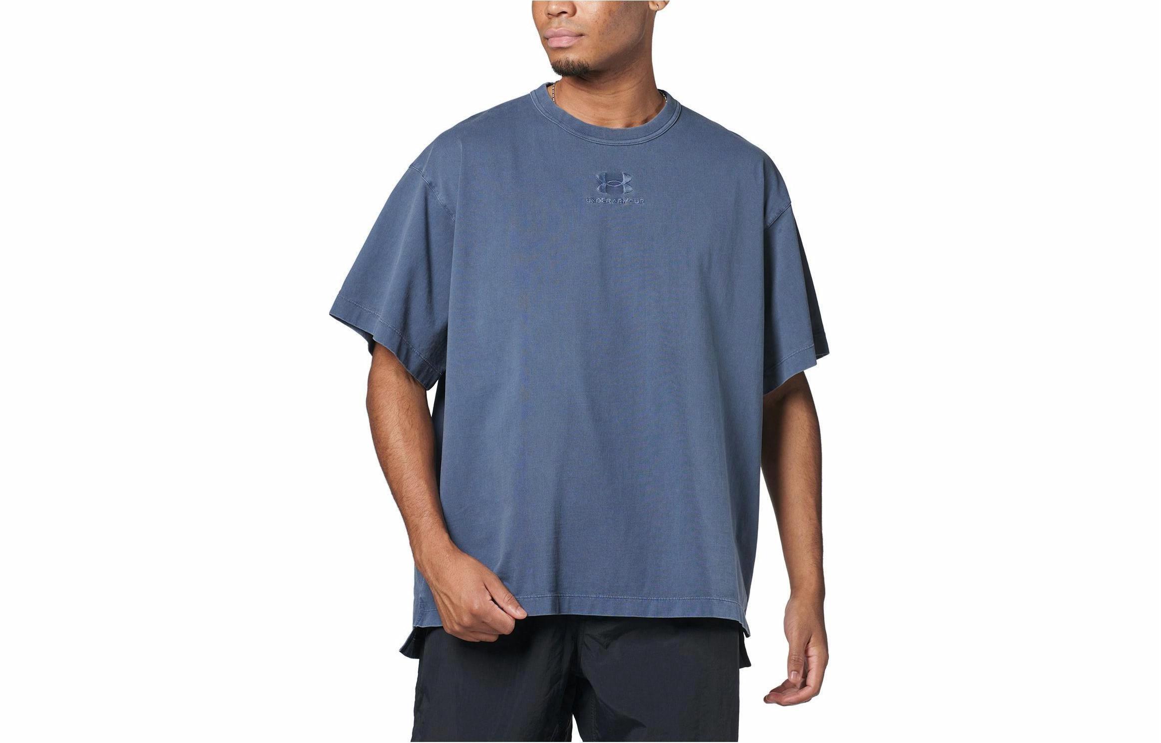Under Armour T