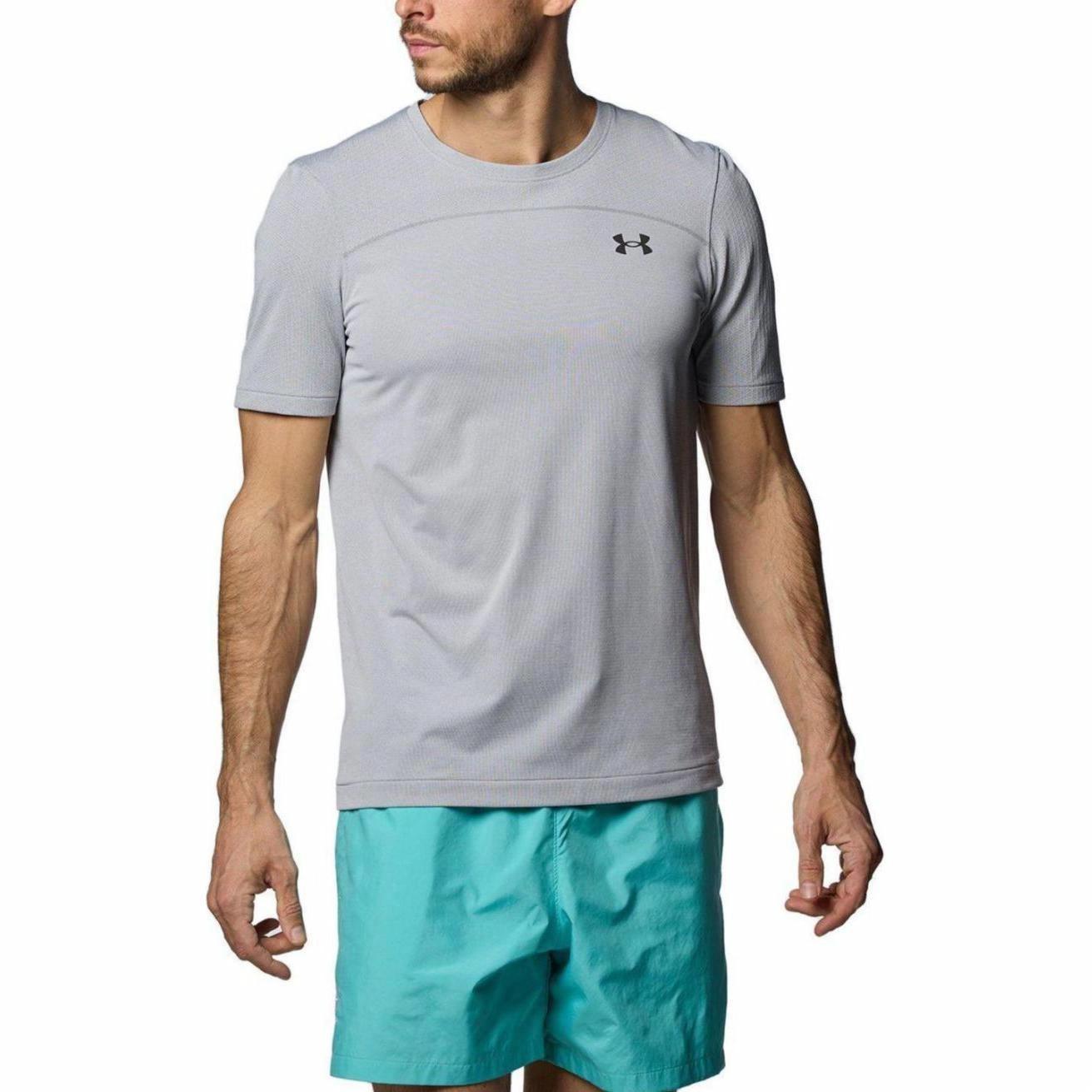 Under Armour T