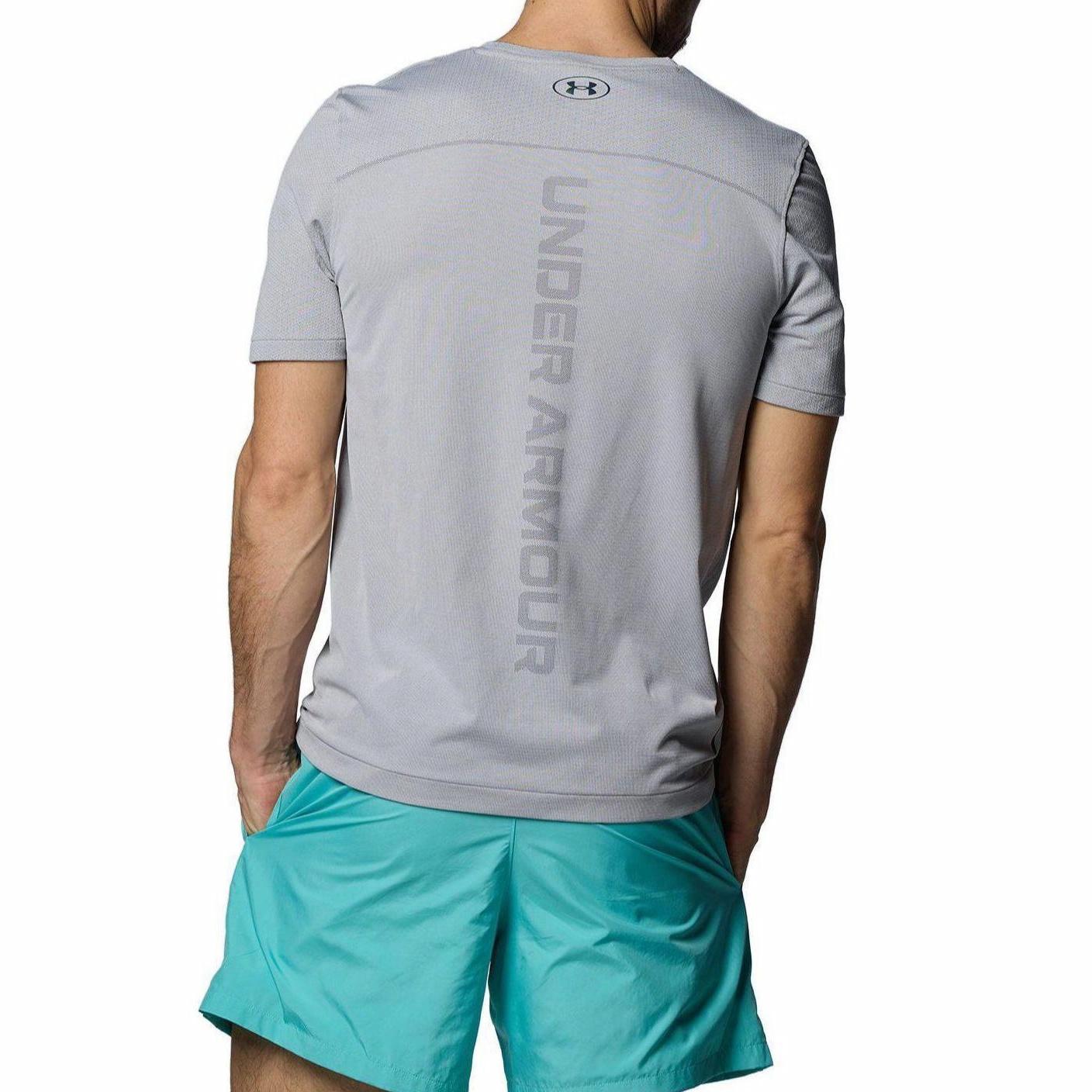 Under Armour T
