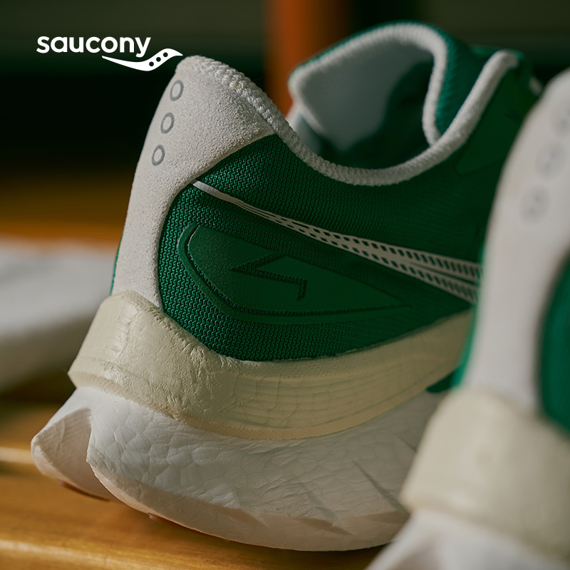 Saucony Endorphin Speed 4