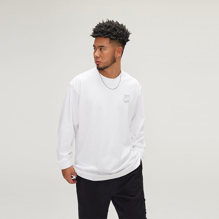 UNDEFEATED FW23 LogoT