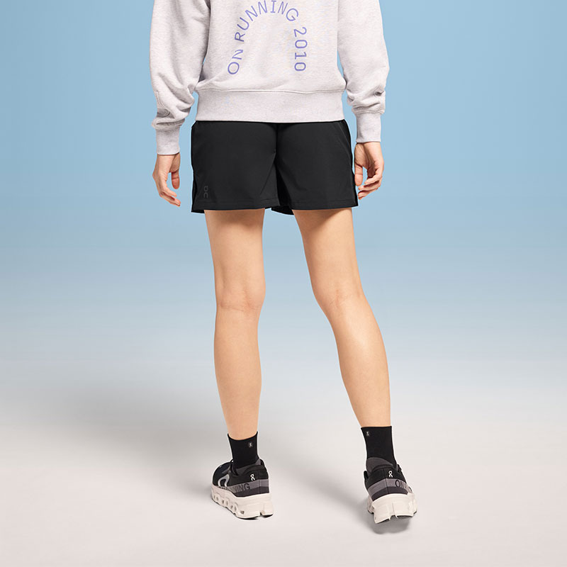 On Focus Shorts