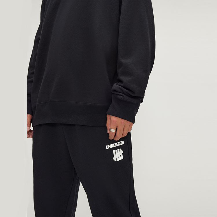 UNDEFEATED FW23 Logo