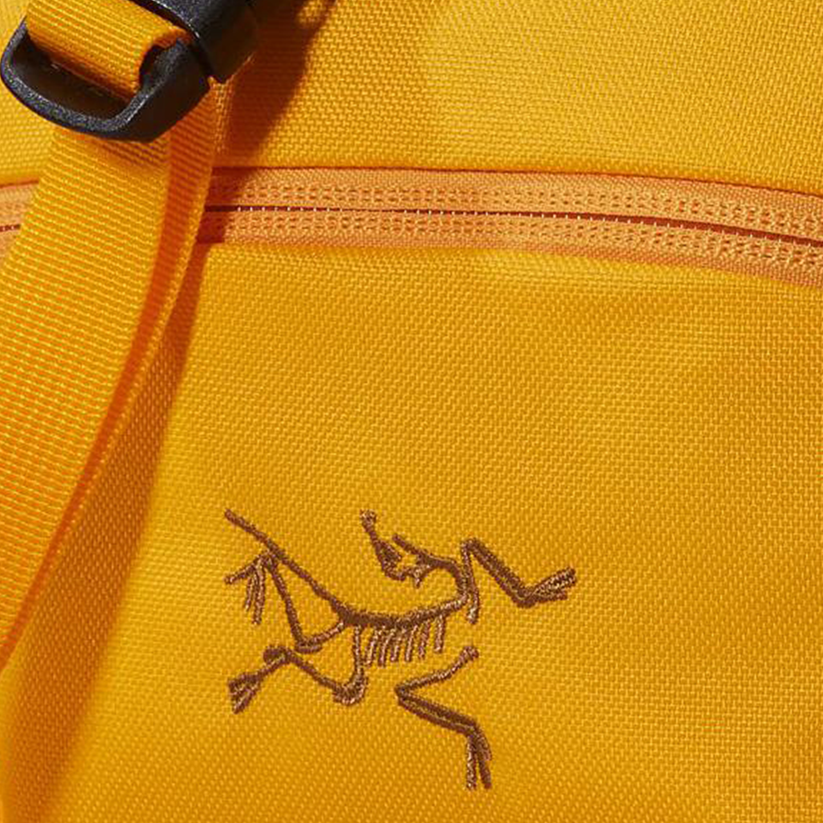 Arcteryx Mantis 1 Logo