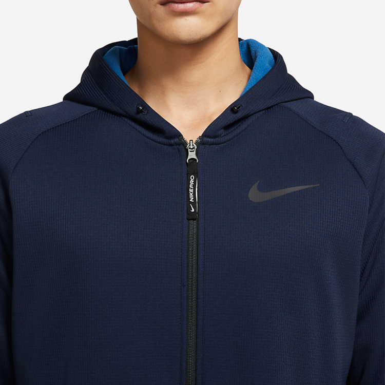 Nike Pro Therma-FIT Logo