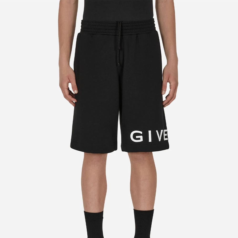 Givenchy FW22 Logo