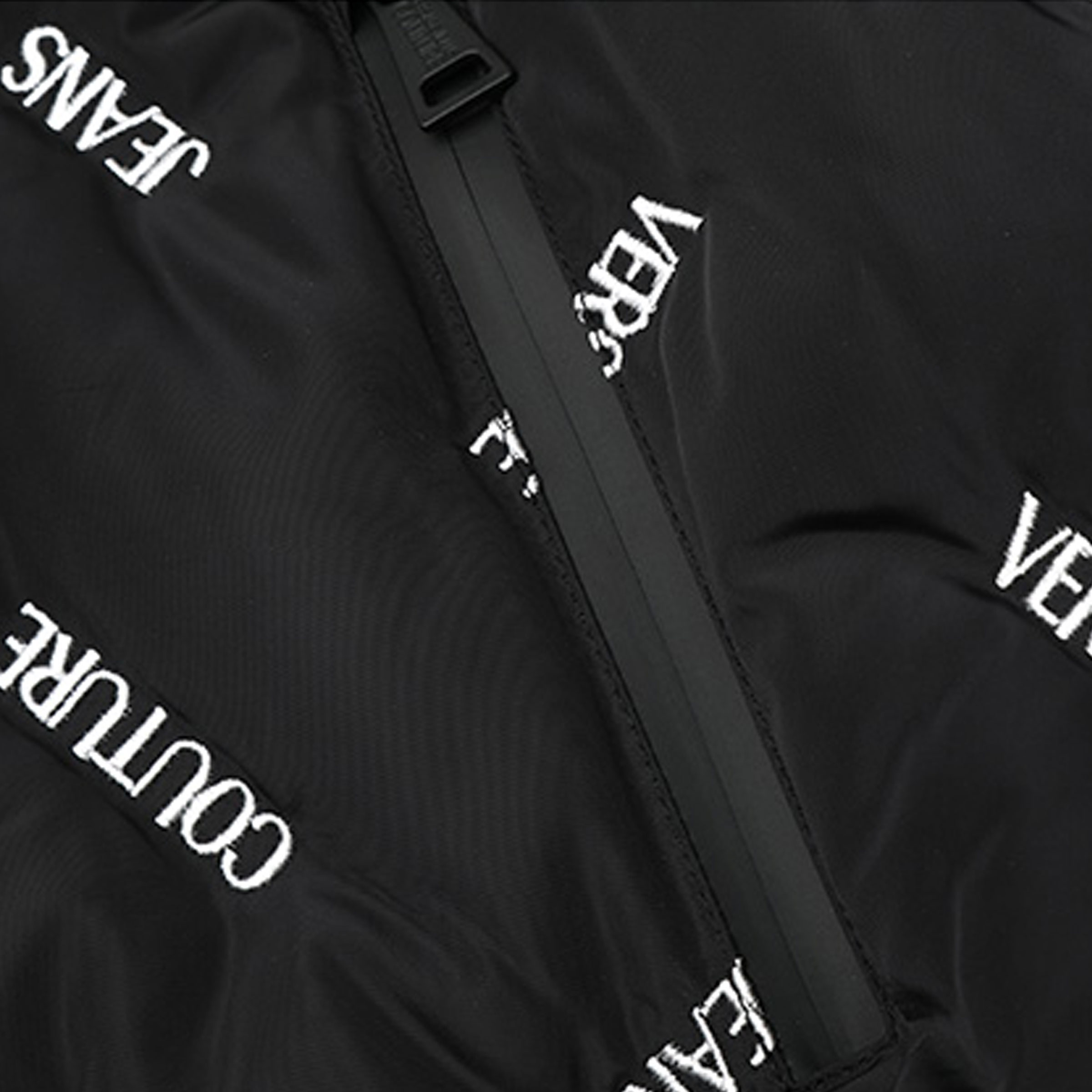 VERSACE JEANS COUTURE FW24 Logo